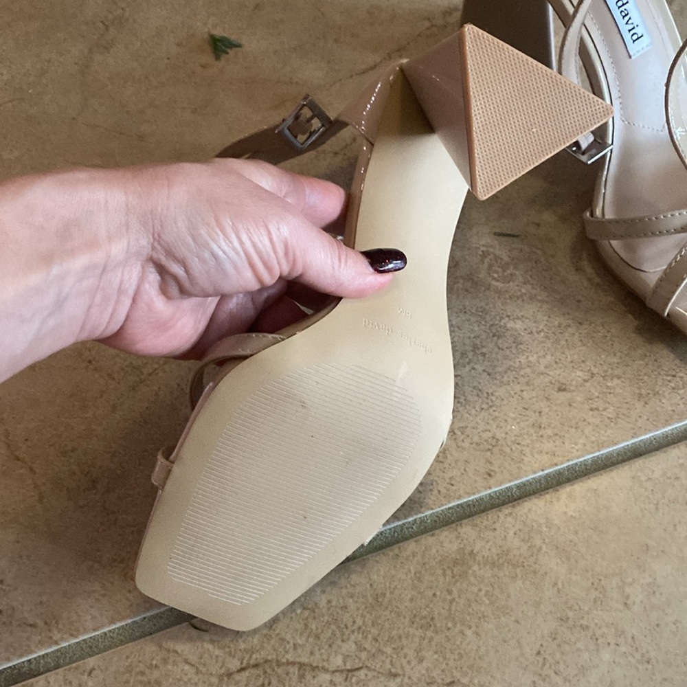 Brand new Charles David leather sandals - Picture 2 of 4